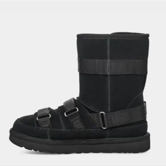 Ugg Classic Short Hybrid Boot- Black - Picture 3 of 11
